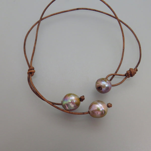 Gray Edison Pearl and Leather Necklace