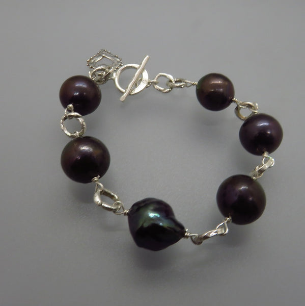 Peacock Pearl Bracelet