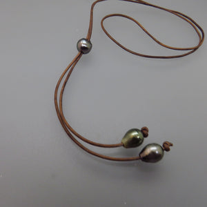 brown leather y necklace lariat with three drop shape tahtit pearls